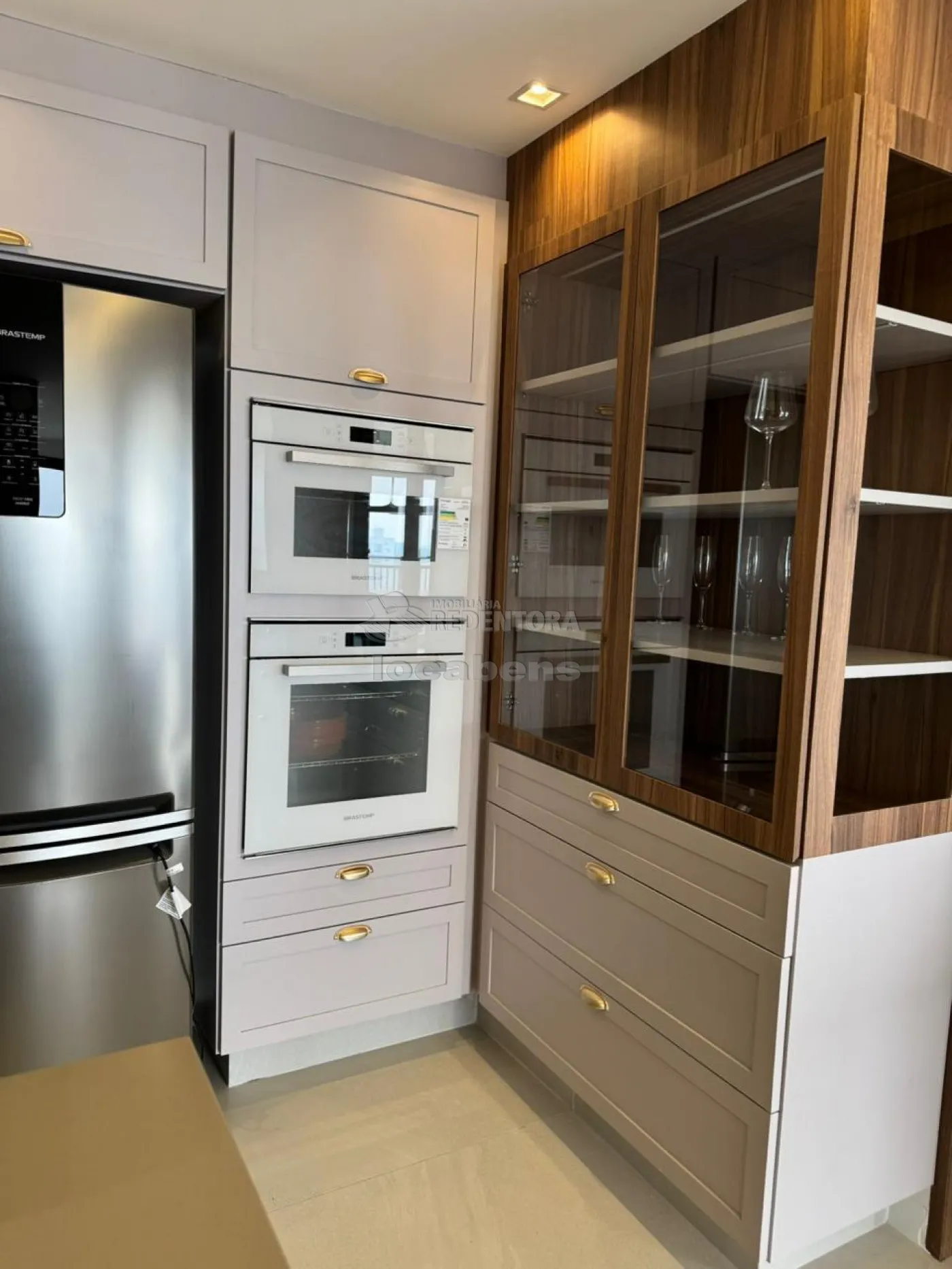 Apartamento à venda com 3 quartos, 230m² - Foto 13