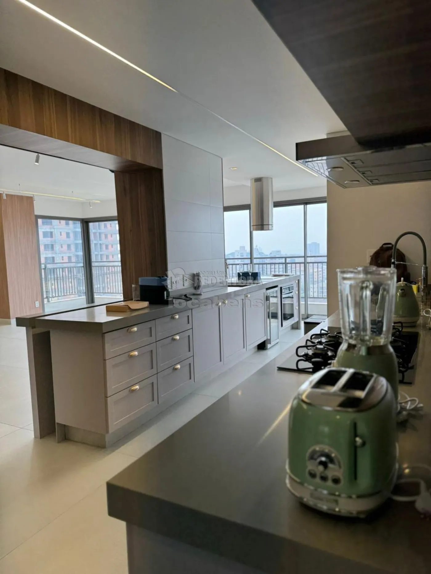 Apartamento à venda com 3 quartos, 230m² - Foto 17