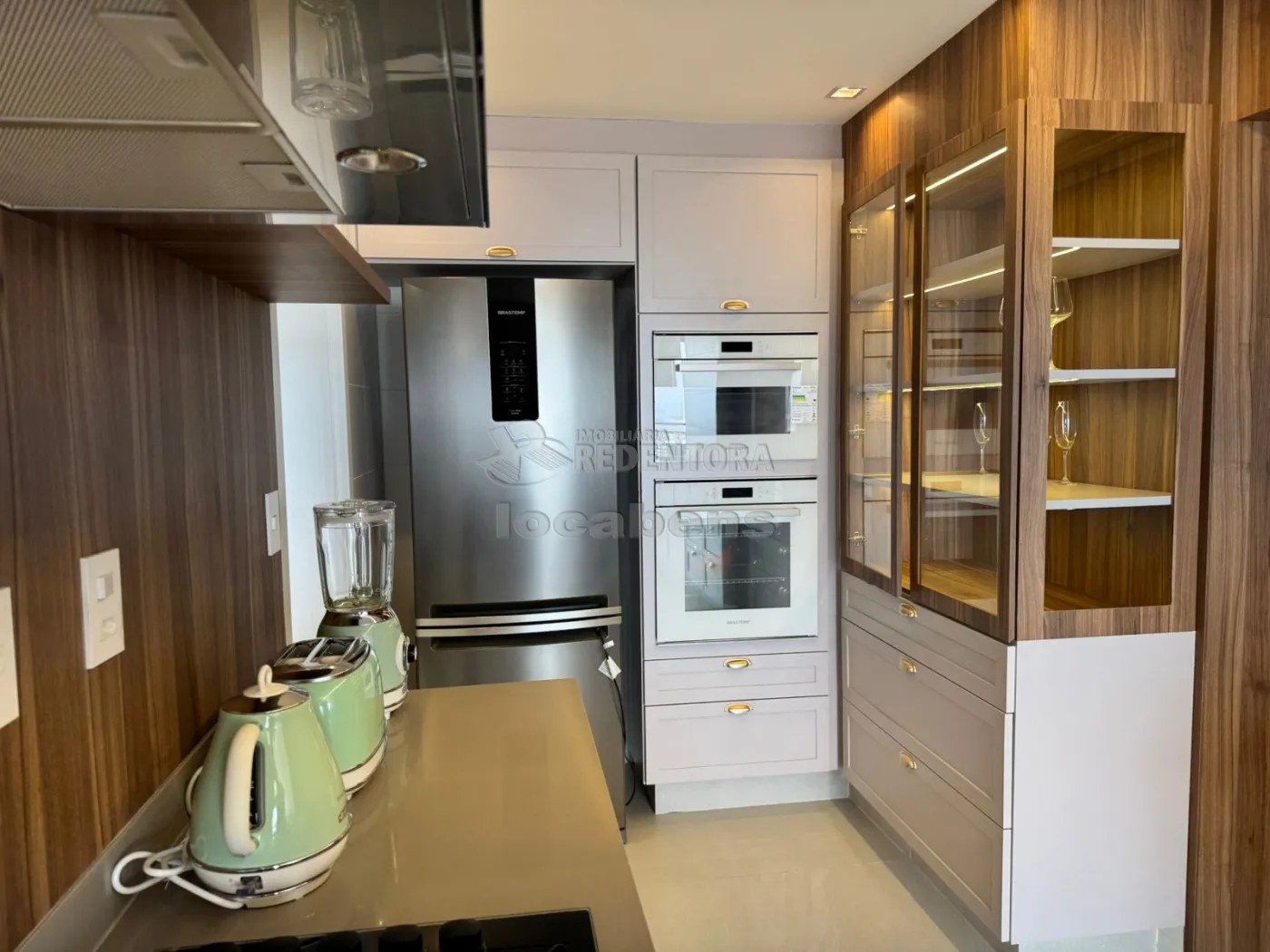 Apartamento à venda com 3 quartos, 230m² - Foto 3
