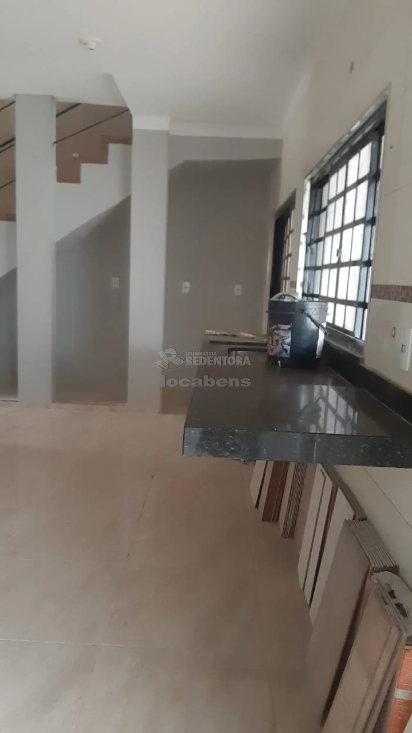 Sobrado à venda com 4 quartos, 200m² - Foto 4