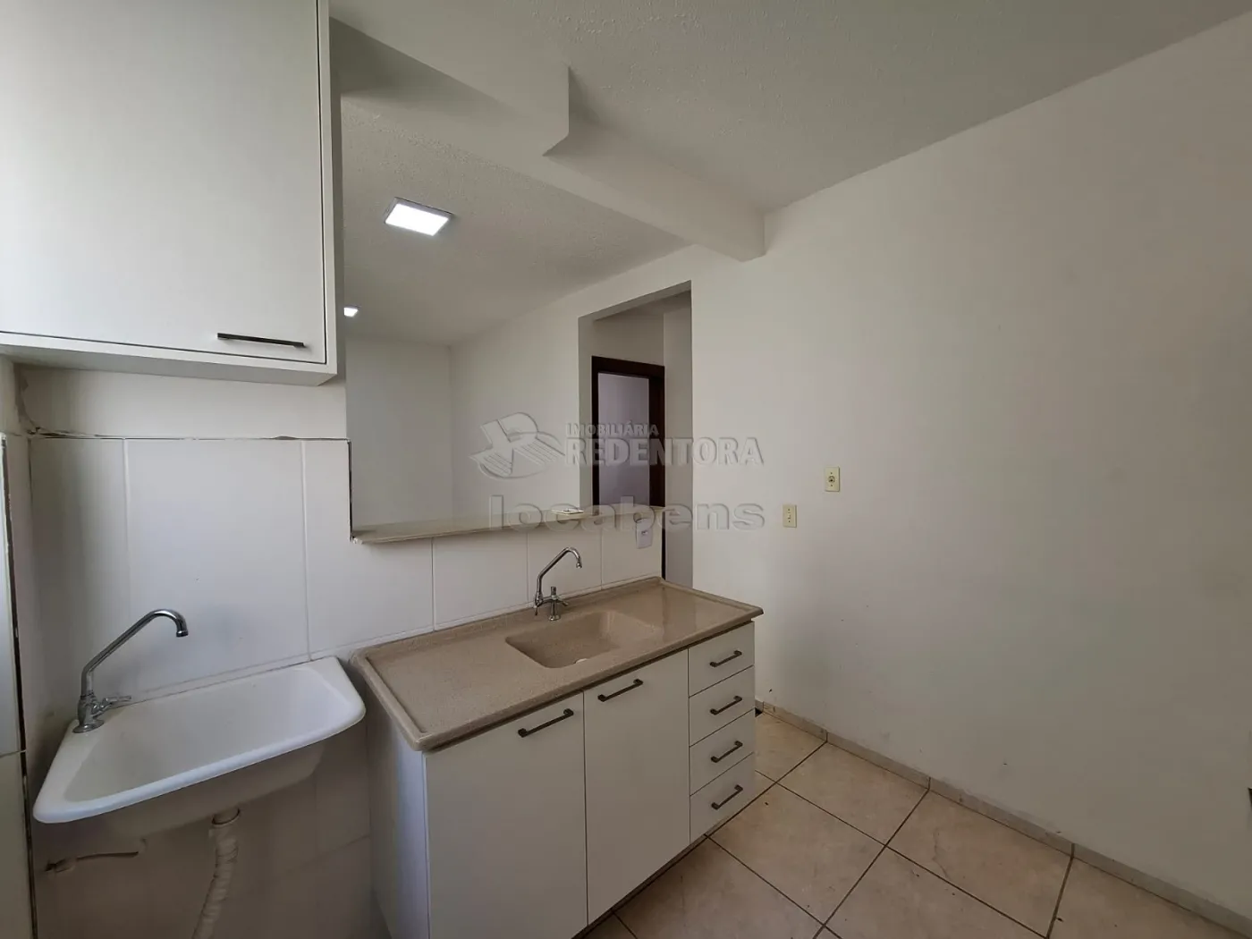 Apartamento para alugar com 2 quartos, 44m² - Foto 4