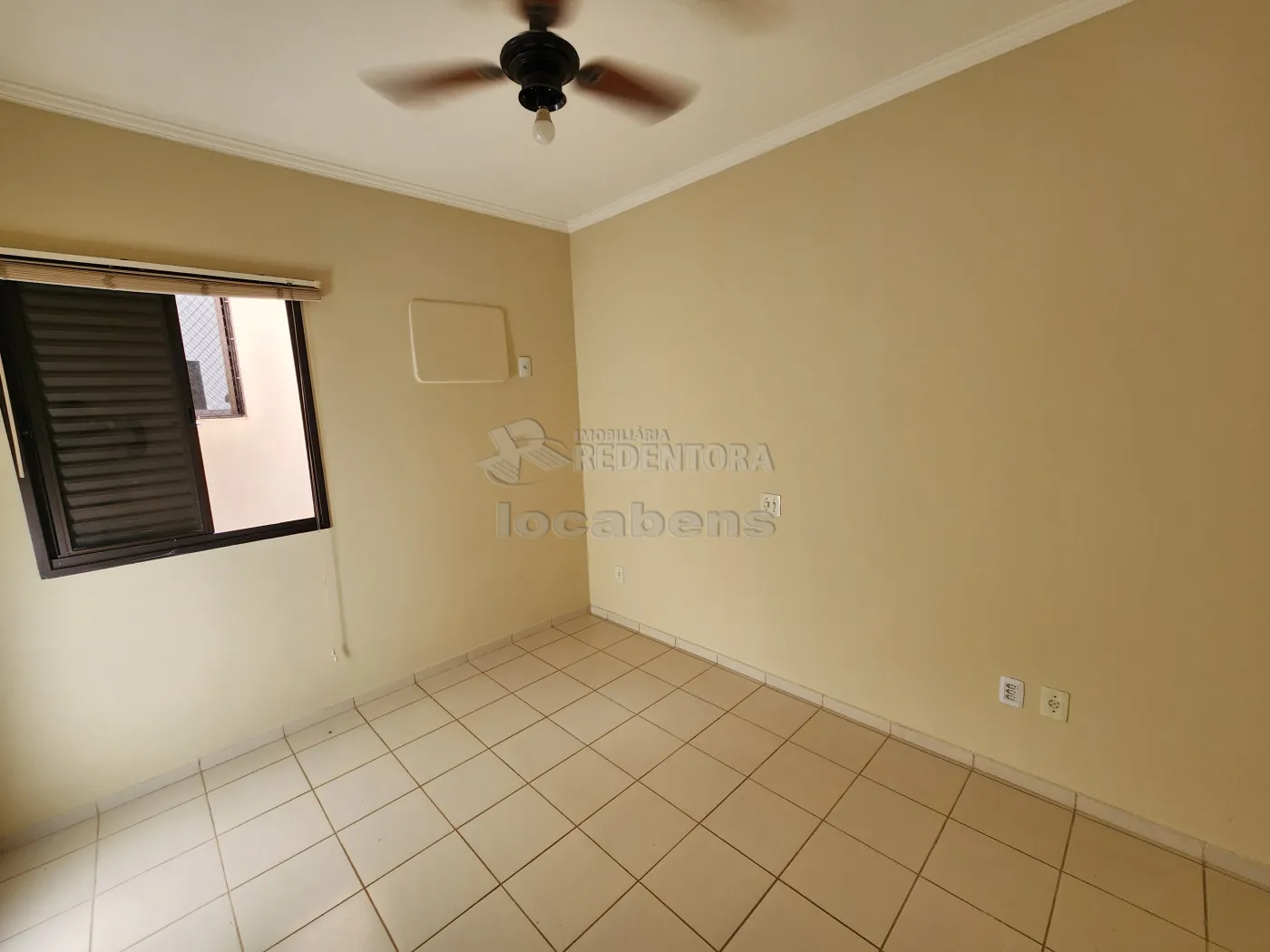 Alugar Apartamento / Padrão em São José do Rio Preto R$ 900,00 - Foto 12