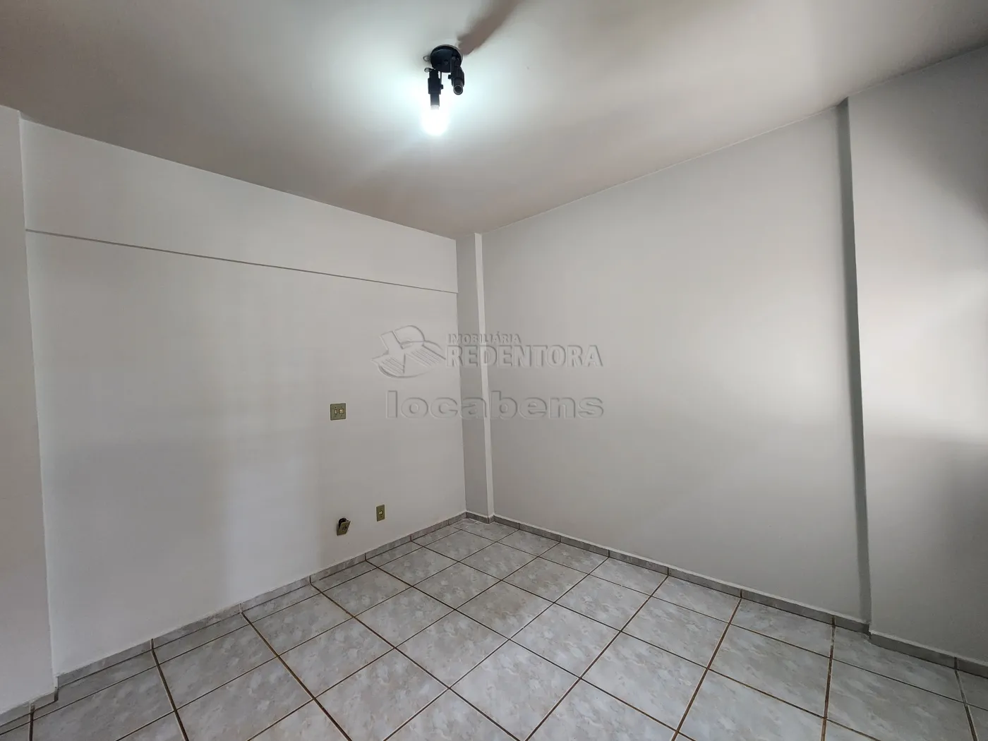 Alugar Apartamento / Padrão em São José do Rio Preto R$ 1.200,00 - Foto 6