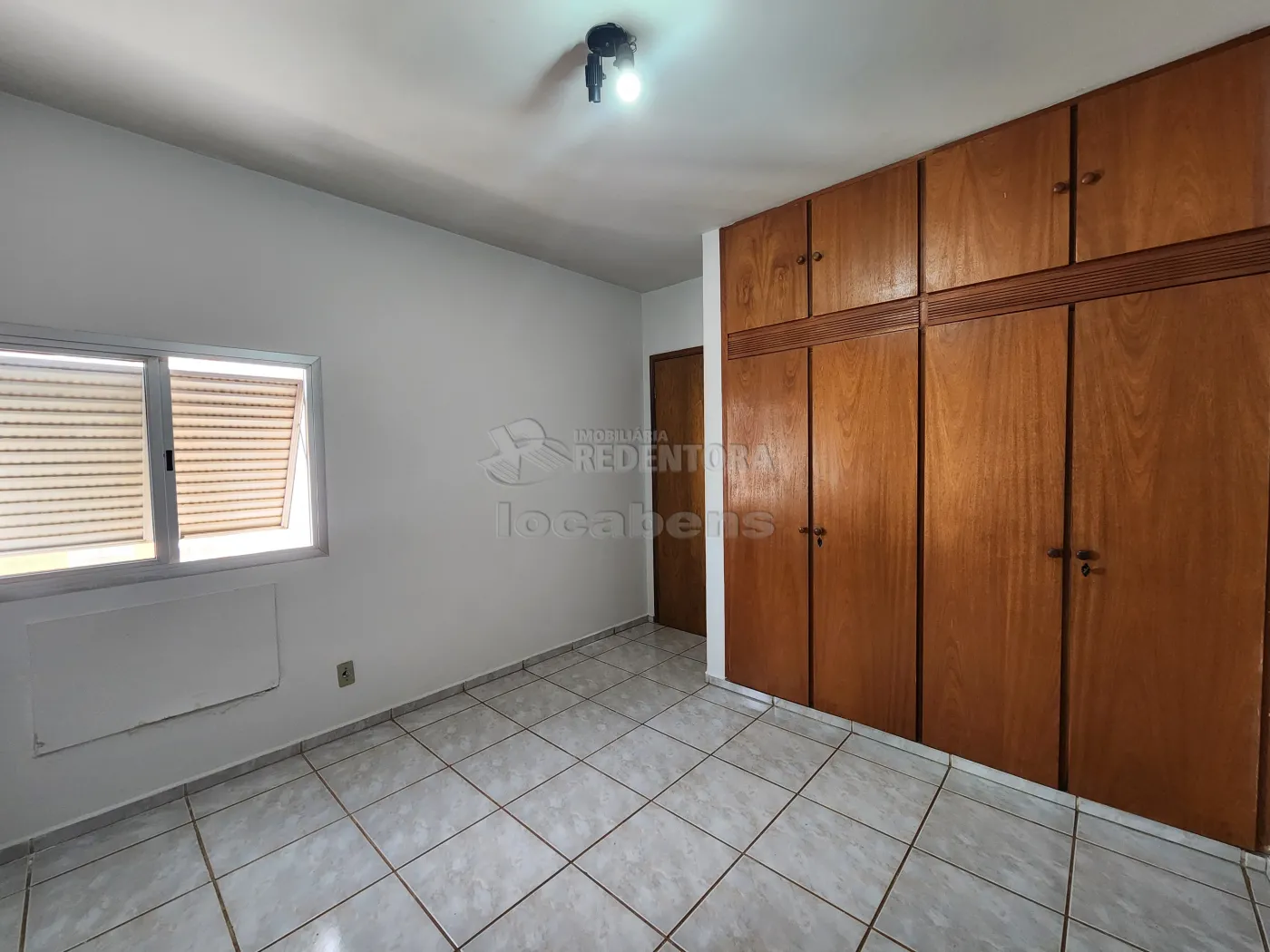 Alugar Apartamento / Padrão em São José do Rio Preto R$ 1.200,00 - Foto 7