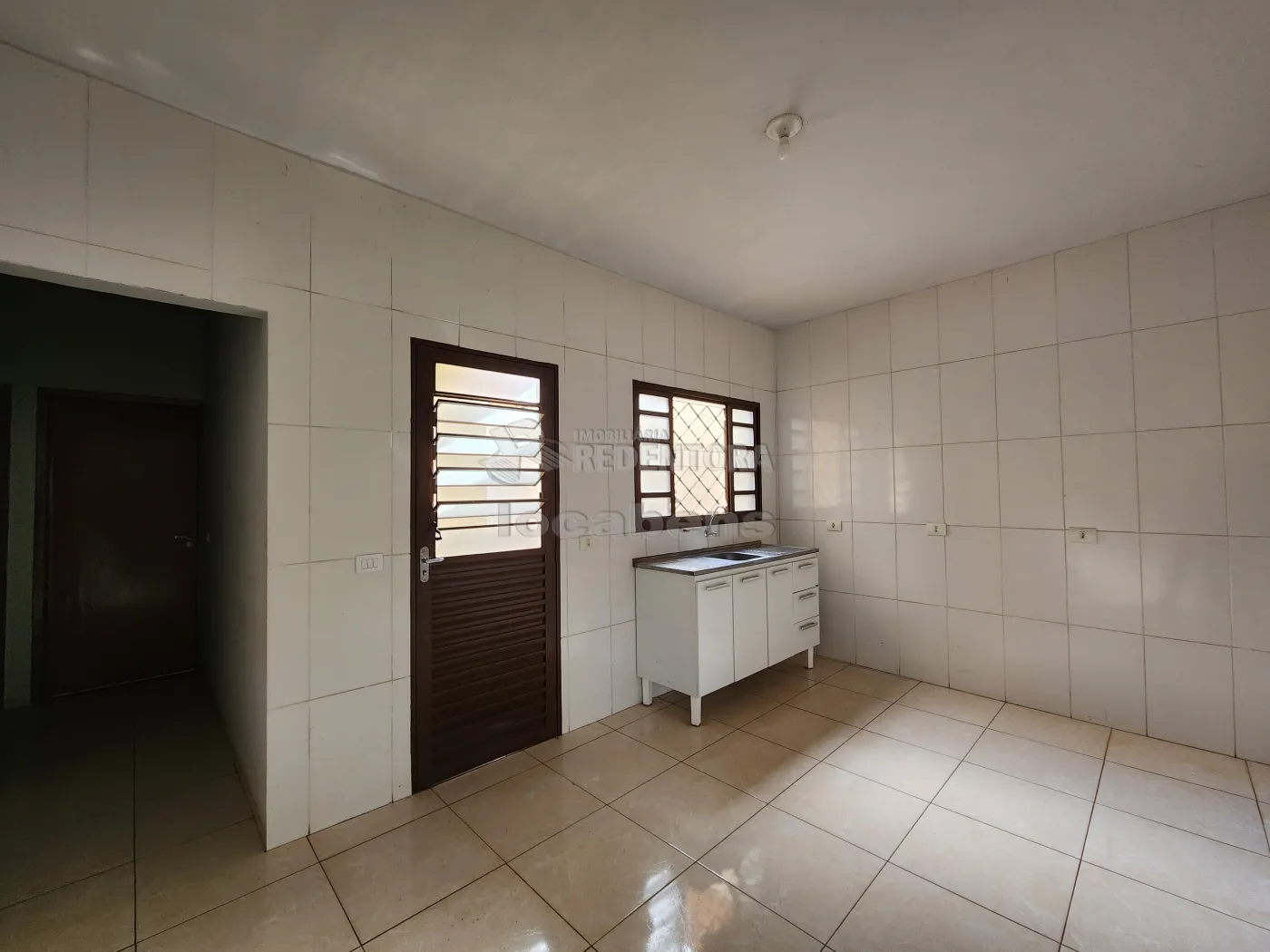 Alugar Casa / Padrão em Guapiaçu apenas R$ 1.150,00 - Foto 4