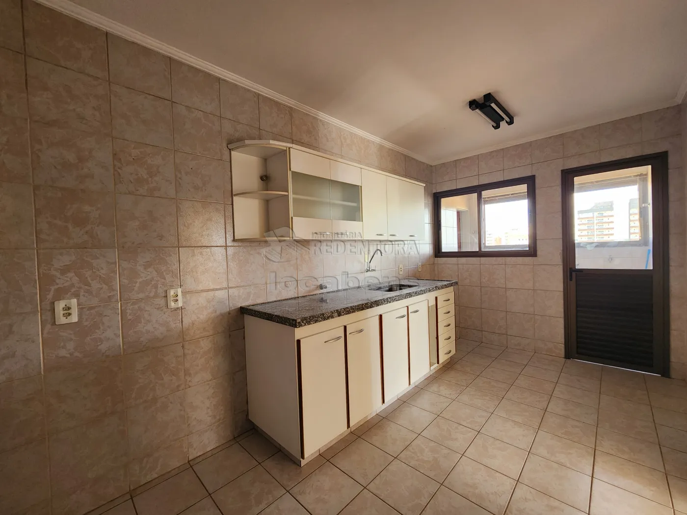 Alugar Apartamento / Padrão em São José do Rio Preto R$ 1.000,00 - Foto 4