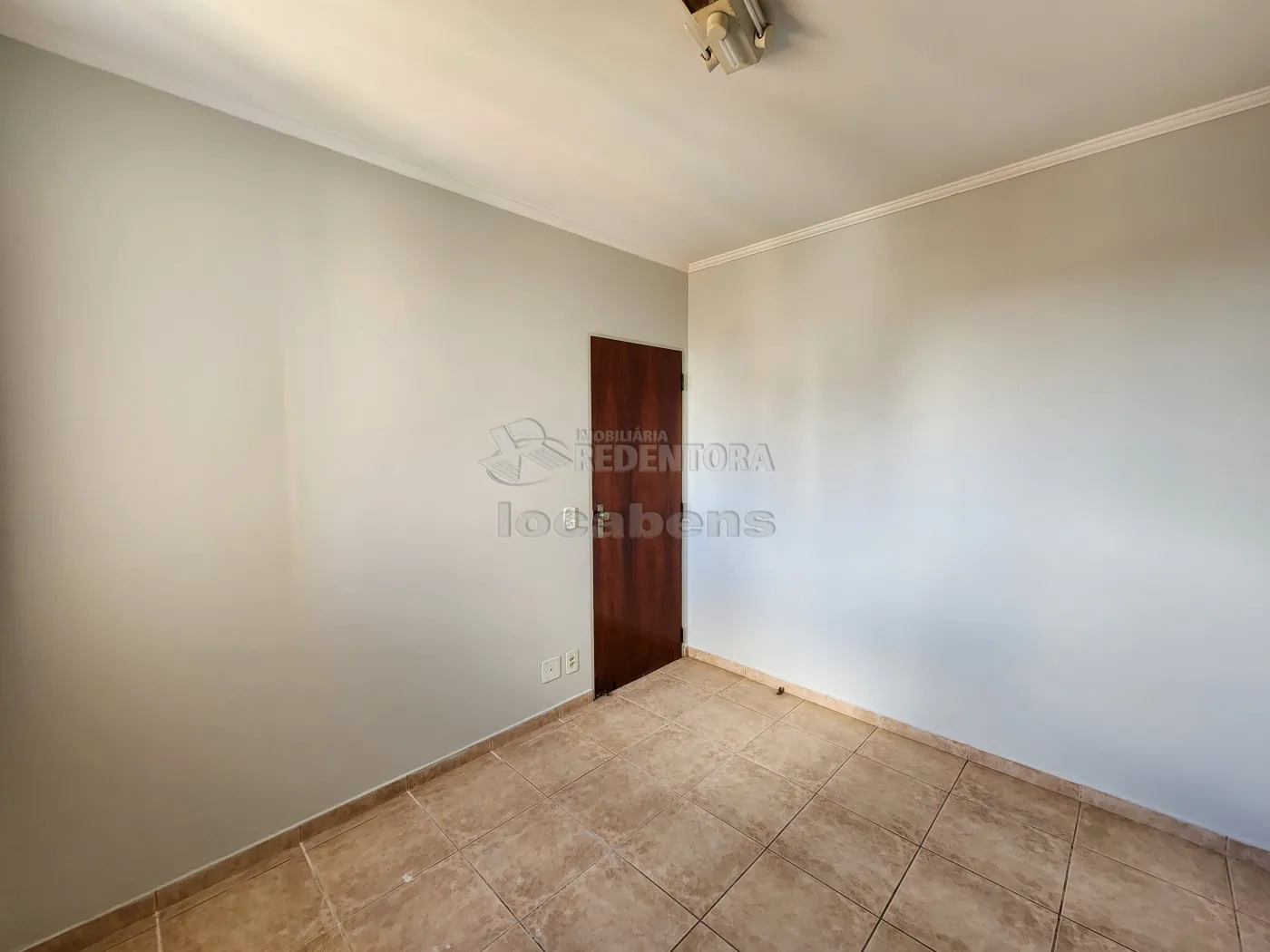 Alugar Apartamento / Padrão em São José do Rio Preto R$ 1.000,00 - Foto 11