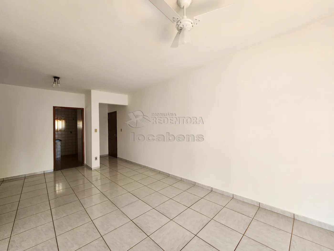 Alugar Apartamento / Padrão em São José do Rio Preto R$ 1.700,00 - Foto 2