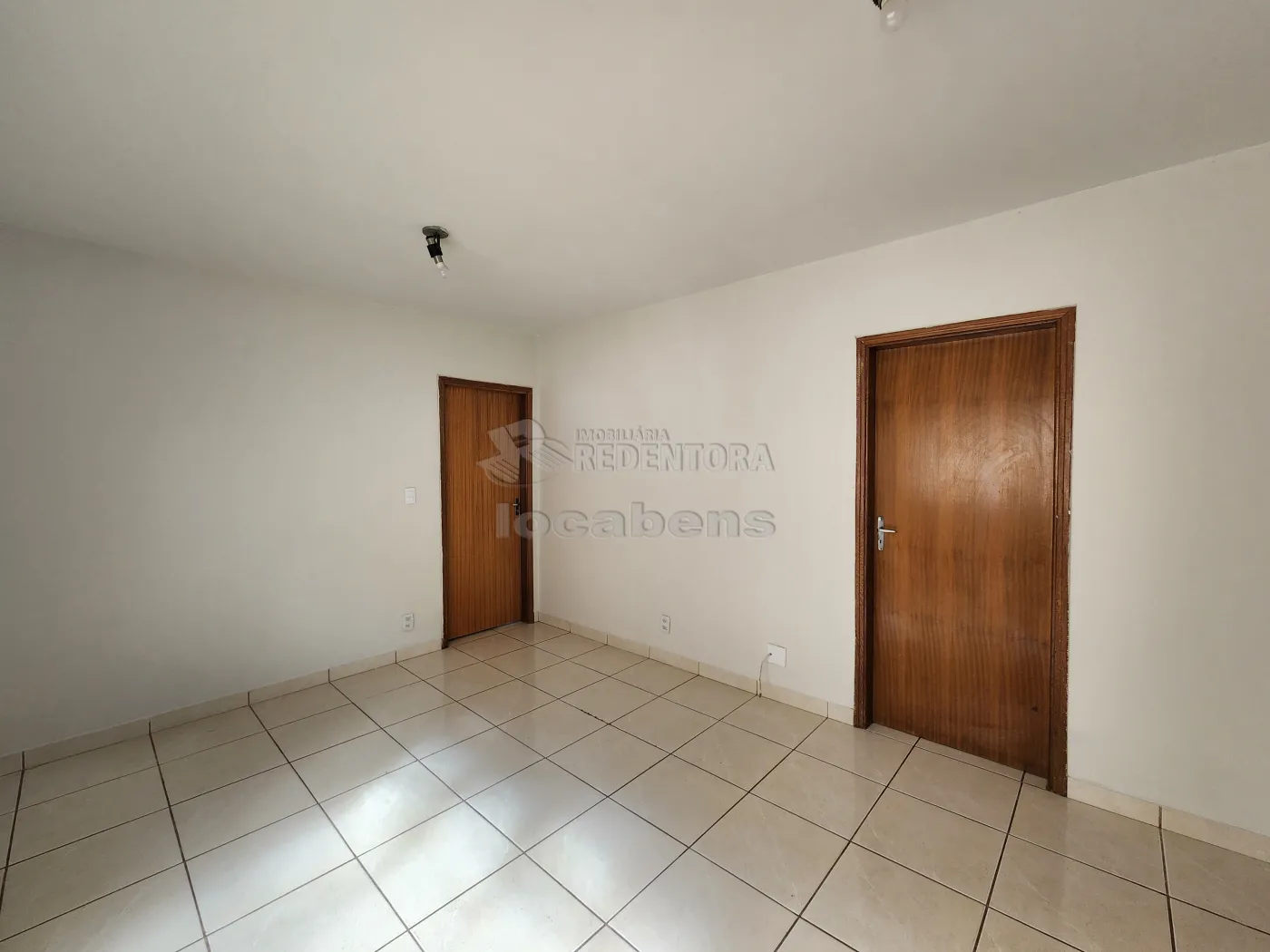 Alugar Apartamento / Padrão em São José do Rio Preto R$ 1.100,00 - Foto 1