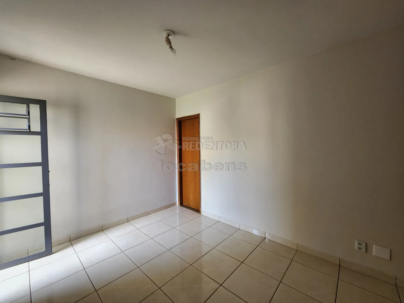 Alugar Apartamento / Padrão em São José do Rio Preto R$ 1.100,00 - Foto 10