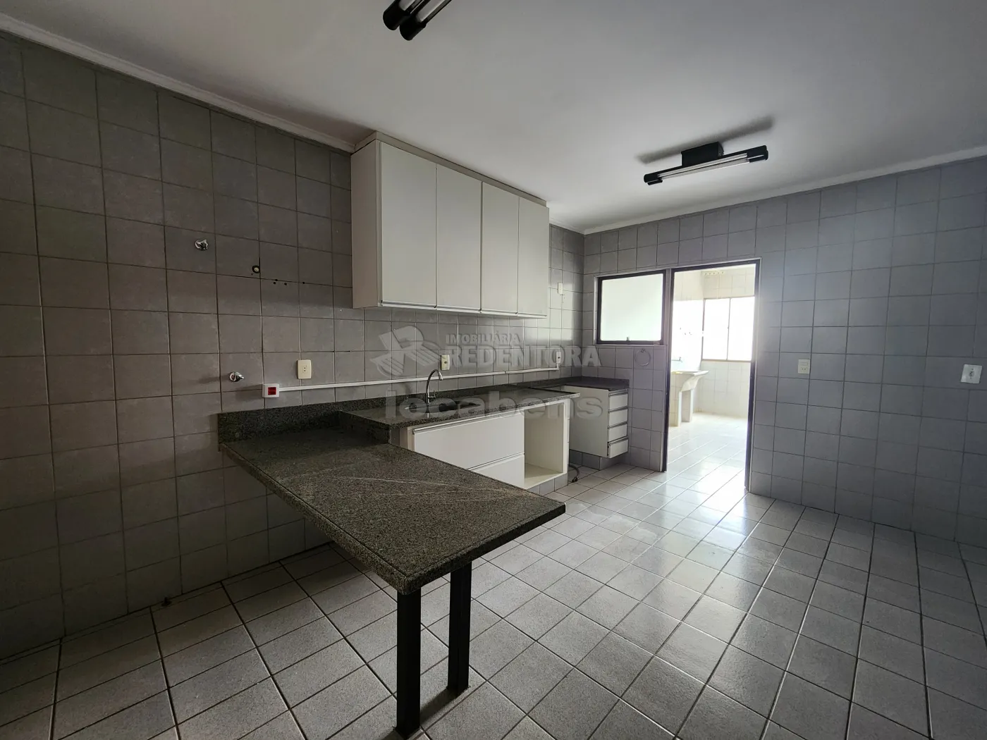 Alugar Apartamento / Padrão em São José do Rio Preto R$ 1.600,00 - Foto 5