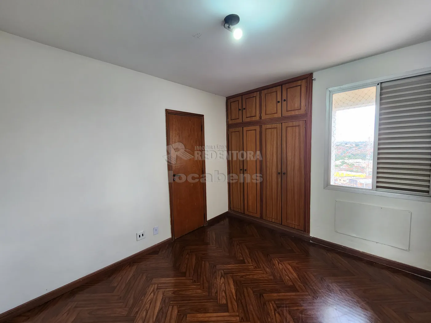 Alugar Apartamento / Padrão em São José do Rio Preto R$ 1.100,00 - Foto 7