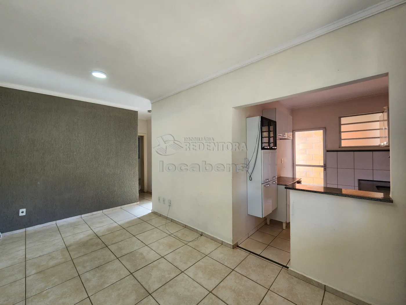 Alugar Casa / Condomínio em São José do Rio Preto R$ 1.300,00 - Foto 2