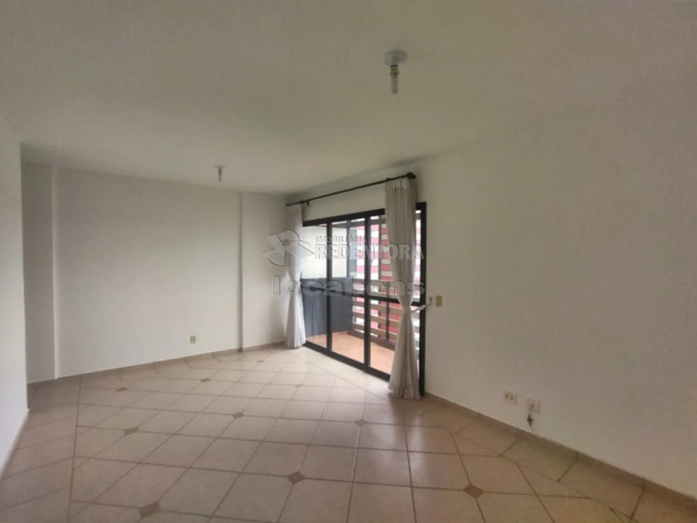 Alugar Apartamento / Padrão em São José do Rio Preto R$ 1.600,00 - Foto 4