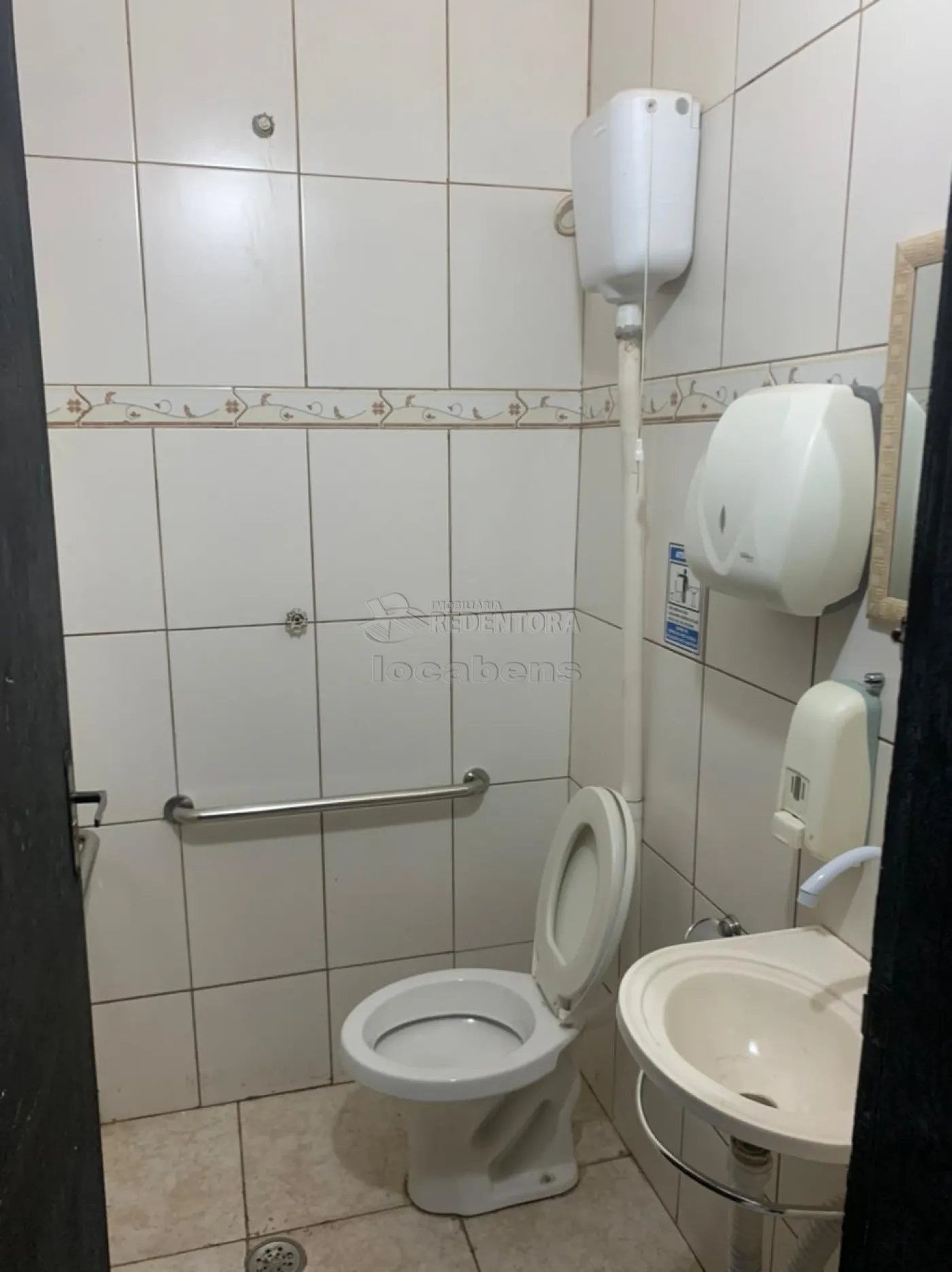 Alugar Comercial / Salão em São José do Rio Preto R$ 1.100,00 - Foto 8