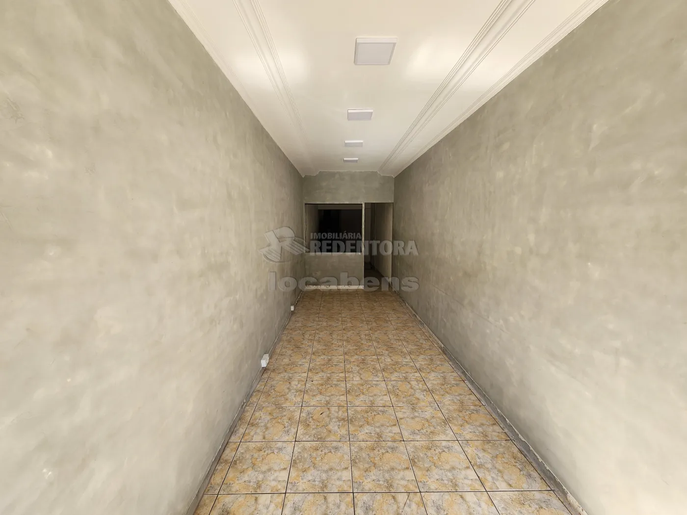 Alugar Comercial / Salão em São José do Rio Preto R$ 2.300,00 - Foto 4