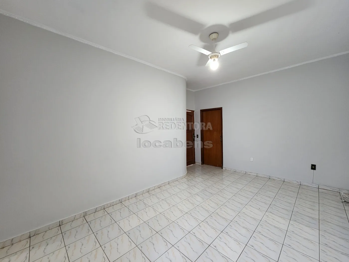 Alugar Casa / Padrão em São José do Rio Preto R$ 2.400,00 - Foto 5