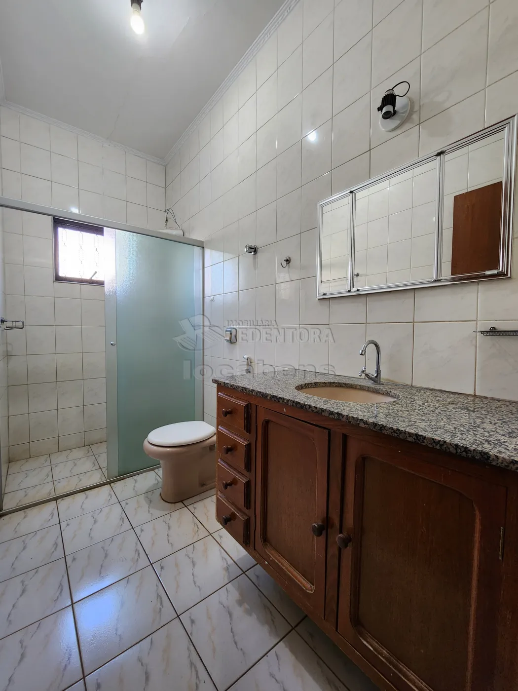 Alugar Casa / Padrão em São José do Rio Preto R$ 2.400,00 - Foto 16