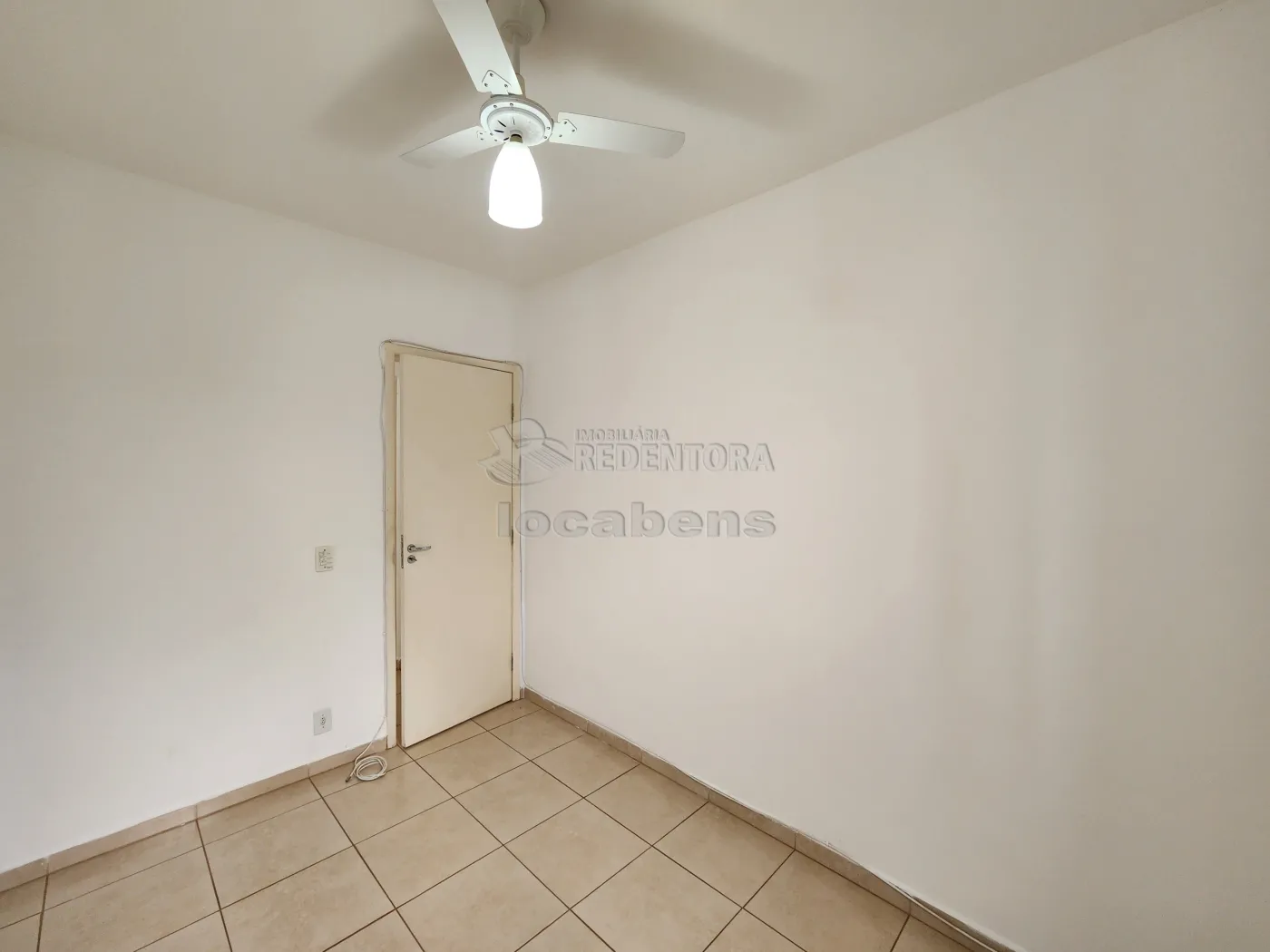Alugar Apartamento / Padrão em São José do Rio Preto R$ 750,00 - Foto 8