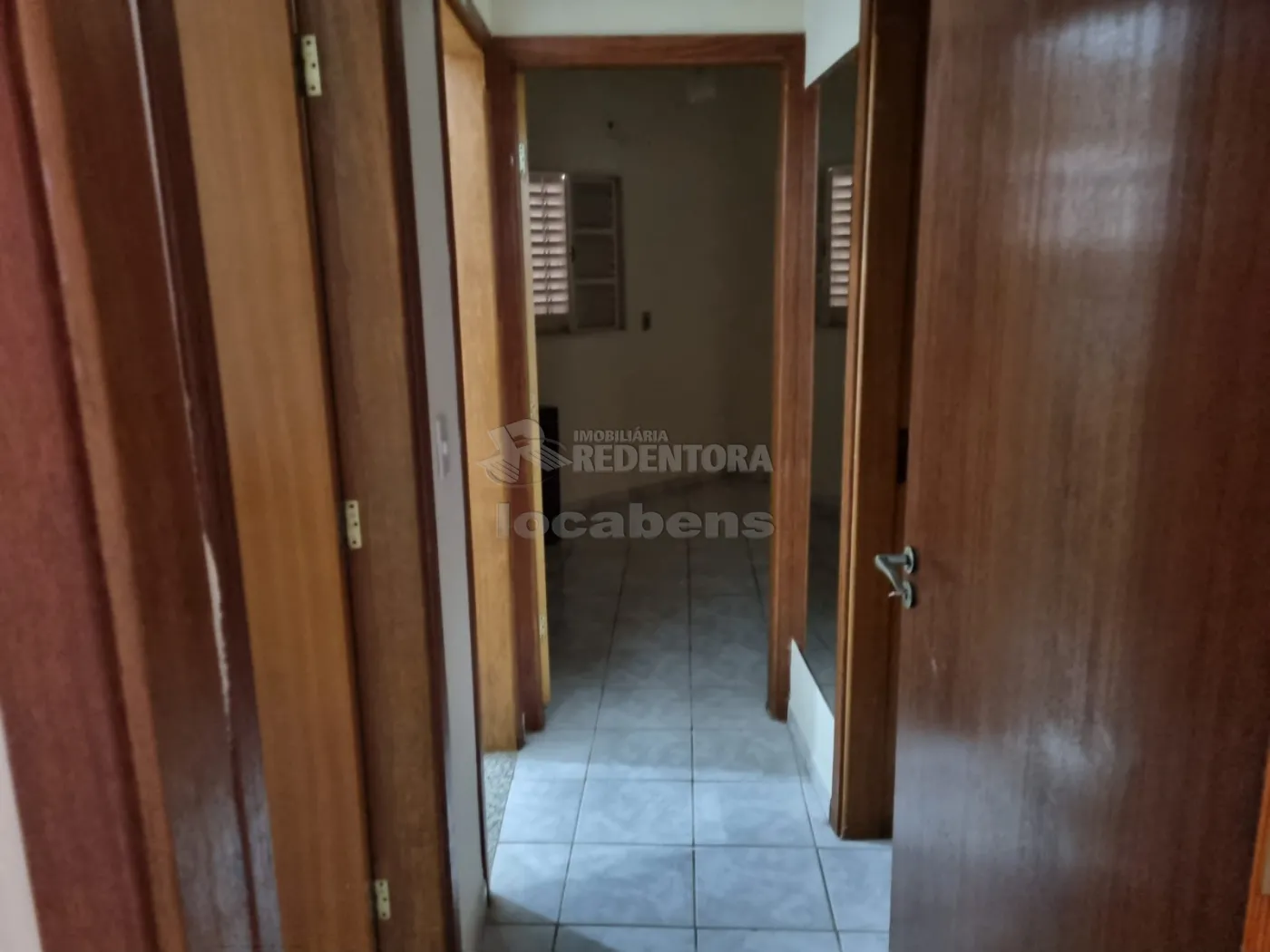 Alugar Casa / Padrão em São José do Rio Preto R$ 1.700,00 - Foto 5