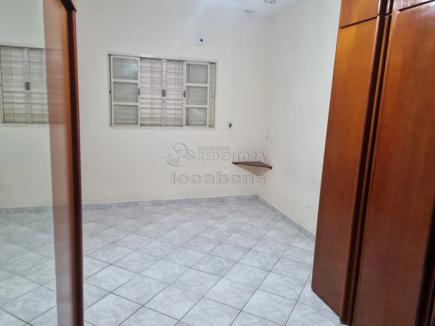 Alugar Casa / Padrão em São José do Rio Preto R$ 1.700,00 - Foto 8