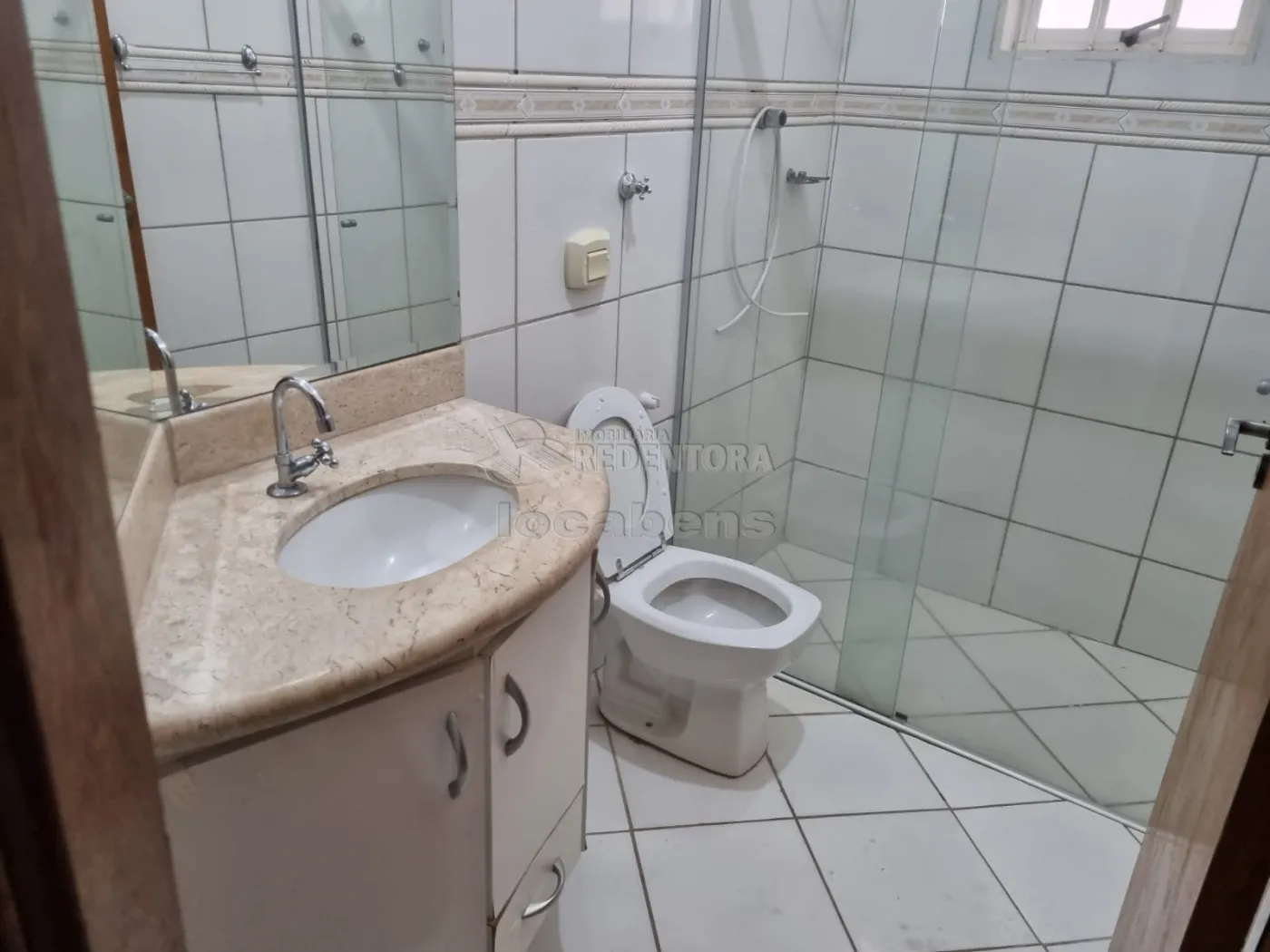 Alugar Casa / Padrão em São José do Rio Preto R$ 1.700,00 - Foto 9