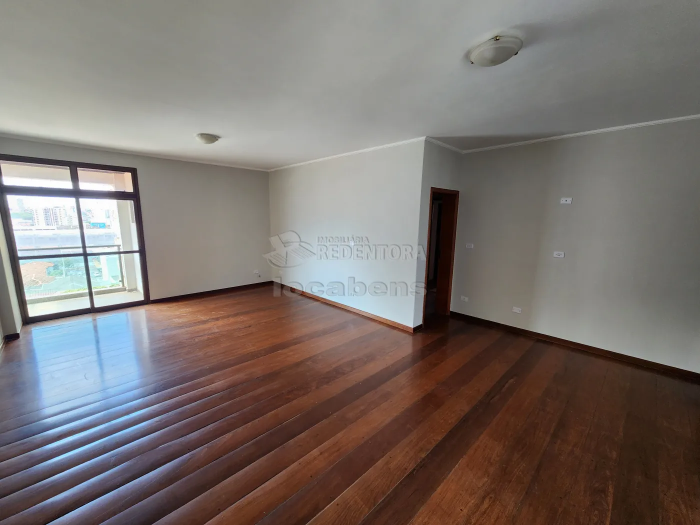 Alugar Apartamento / Padrão em São José do Rio Preto R$ 2.200,00 - Foto 1