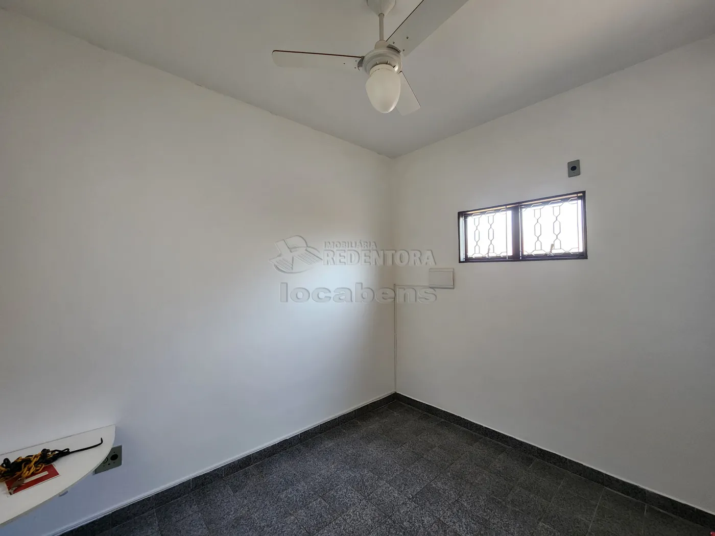 Alugar Comercial / Salão em São José do Rio Preto R$ 2.200,00 - Foto 6