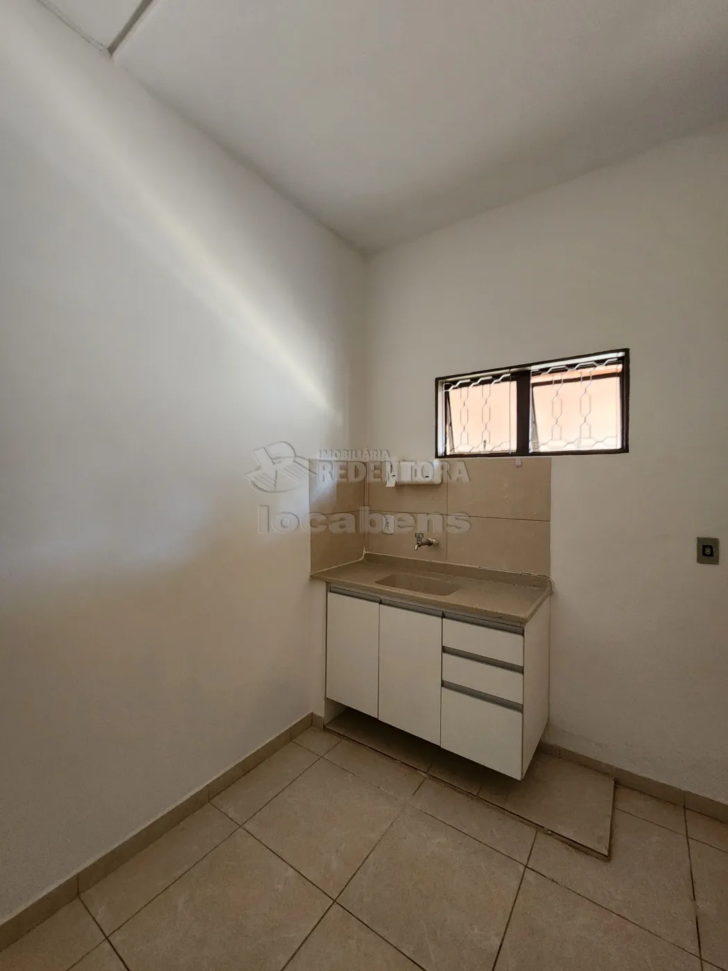 Alugar Comercial / Salão em São José do Rio Preto R$ 2.200,00 - Foto 8