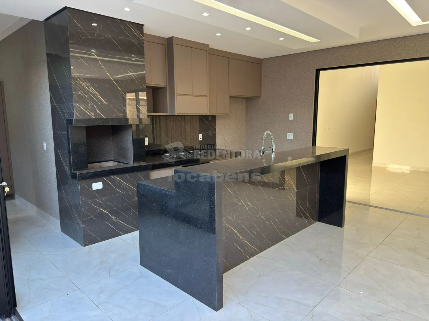 Casa de Condomínio à venda com 3 quartos, 200m² - Foto 3