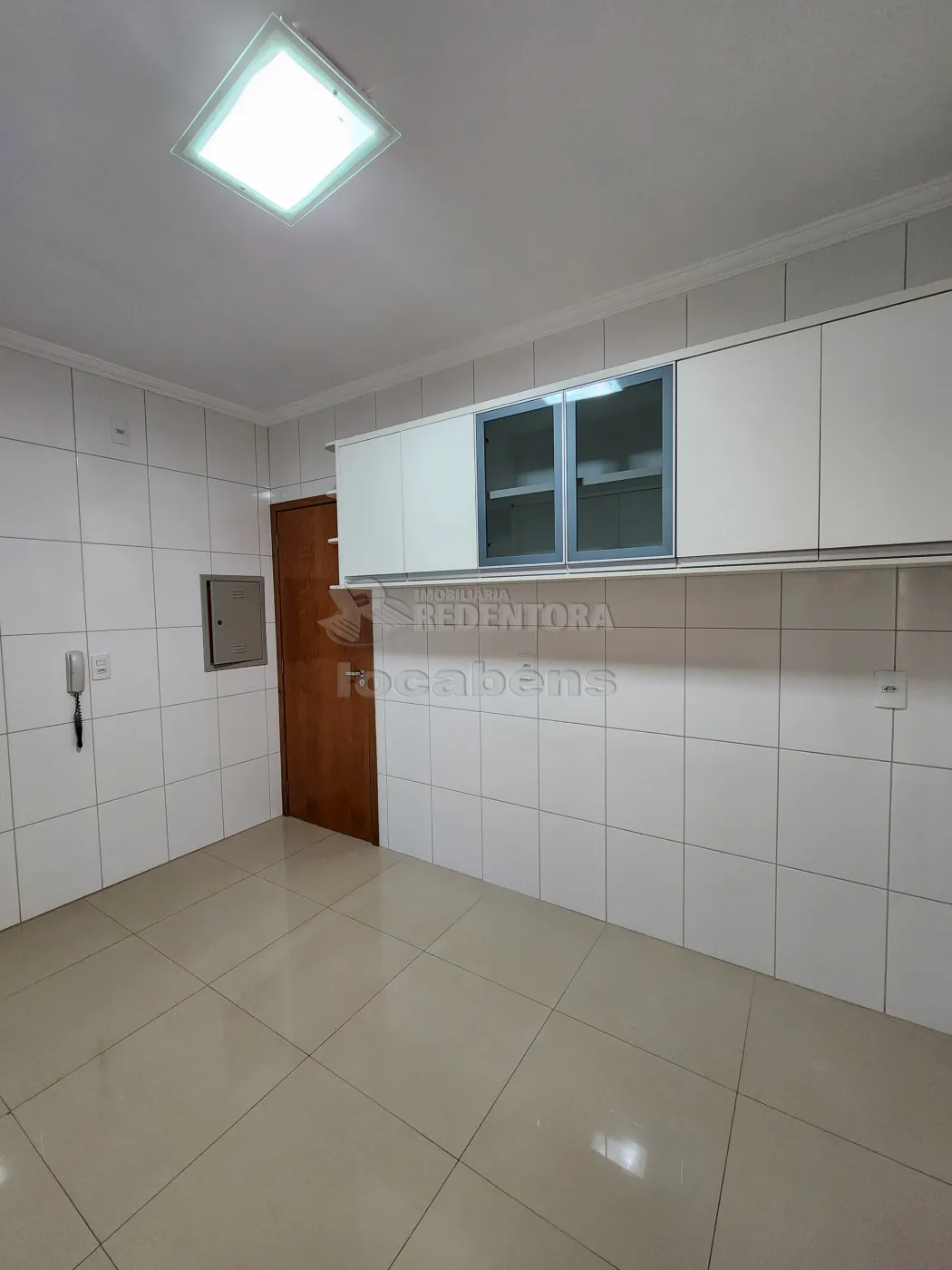 Alugar Apartamento / Padrão em São José do Rio Preto R$ 2.000,00 - Foto 5