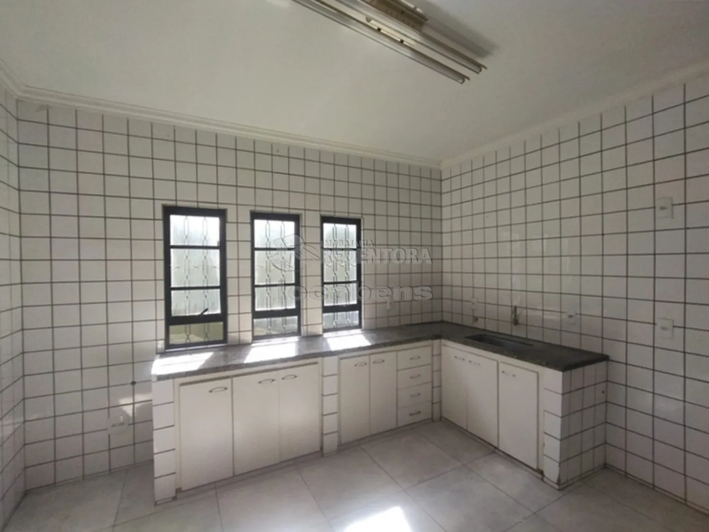 Casa para alugar com 3 quartos, 155m² - Foto 10