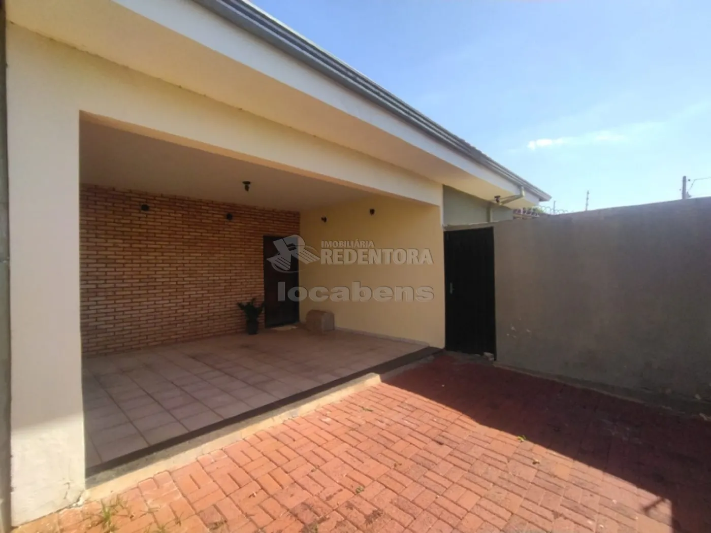 Casa para alugar com 3 quartos, 155m² - Foto 2