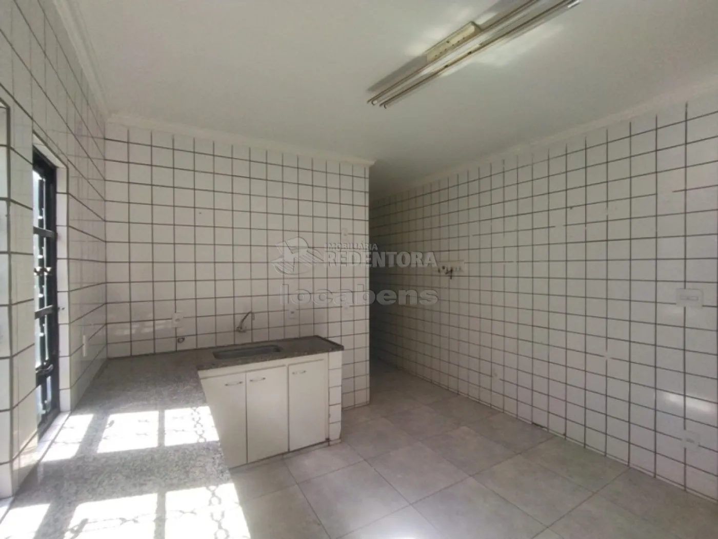Casa para alugar com 3 quartos, 155m² - Foto 11