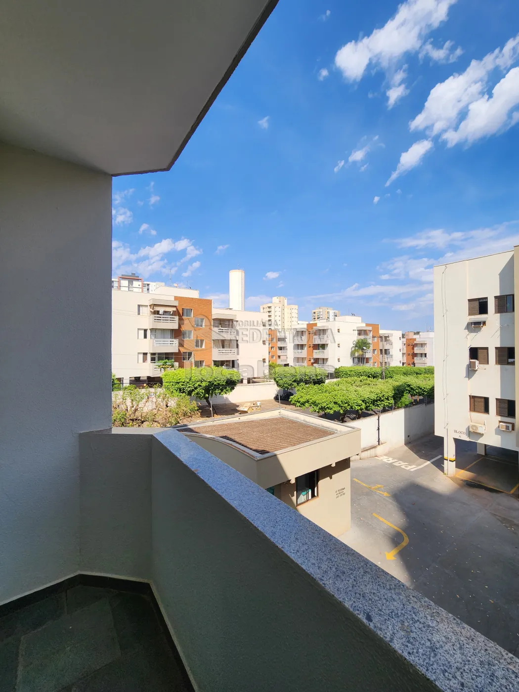Alugar Apartamento / Padrão em São José do Rio Preto R$ 1.100,00 - Foto 3