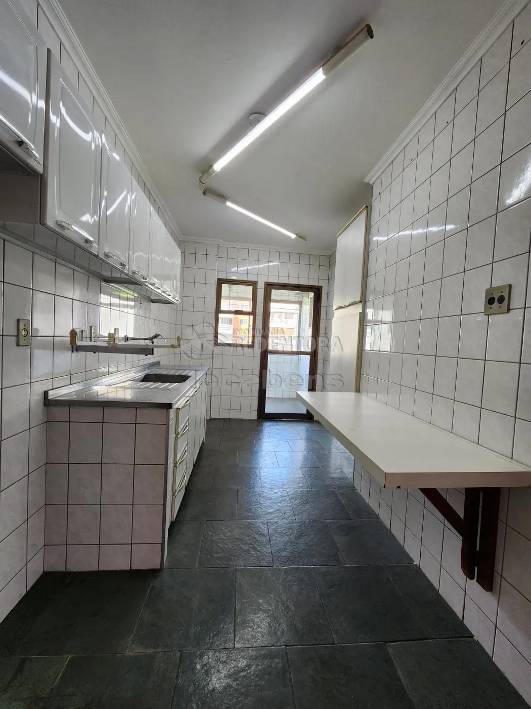 Alugar Apartamento / Padrão em São José do Rio Preto R$ 1.100,00 - Foto 4