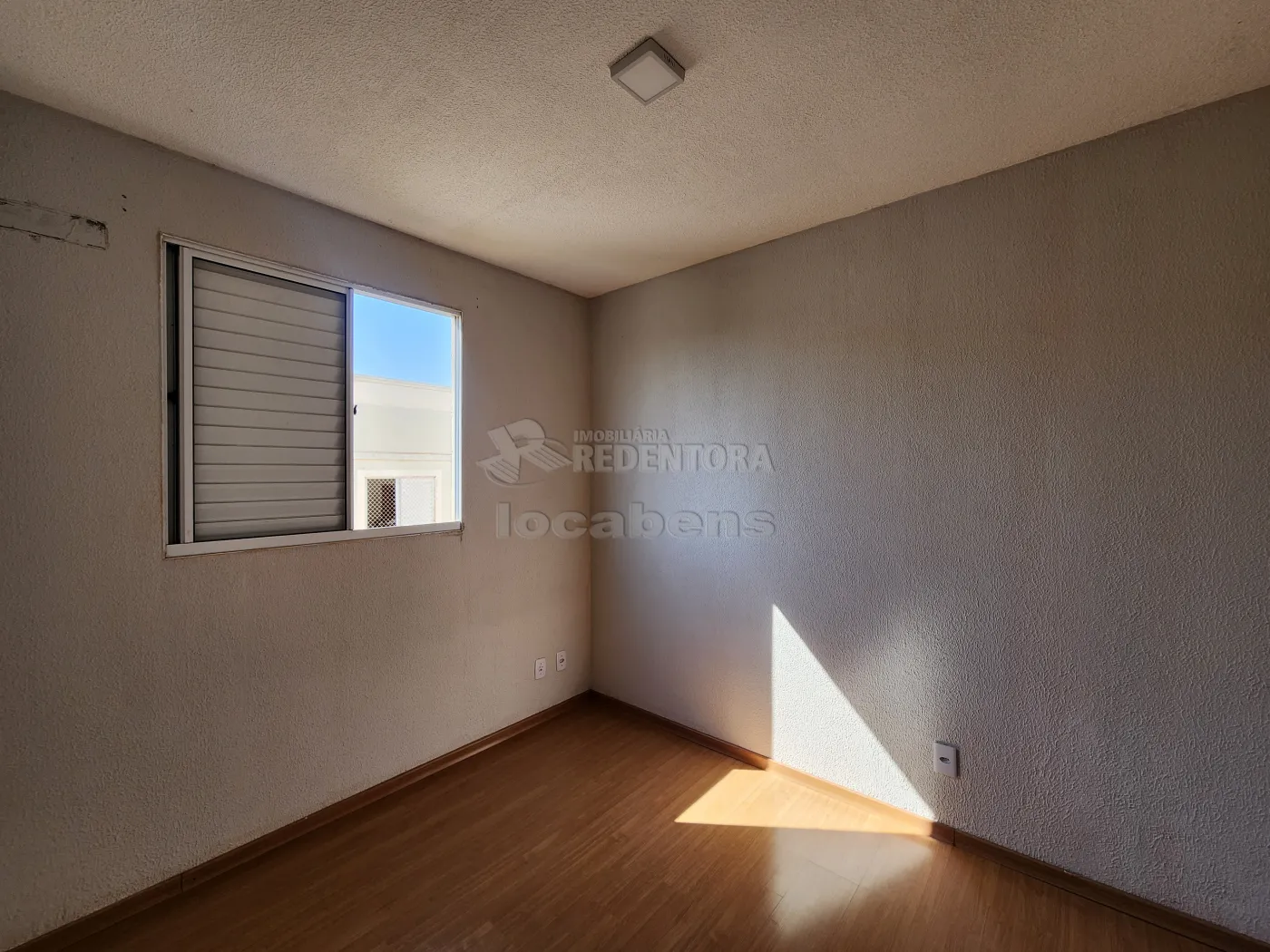 Alugar Apartamento / Padrão em São José do Rio Preto R$ 950,00 - Foto 5