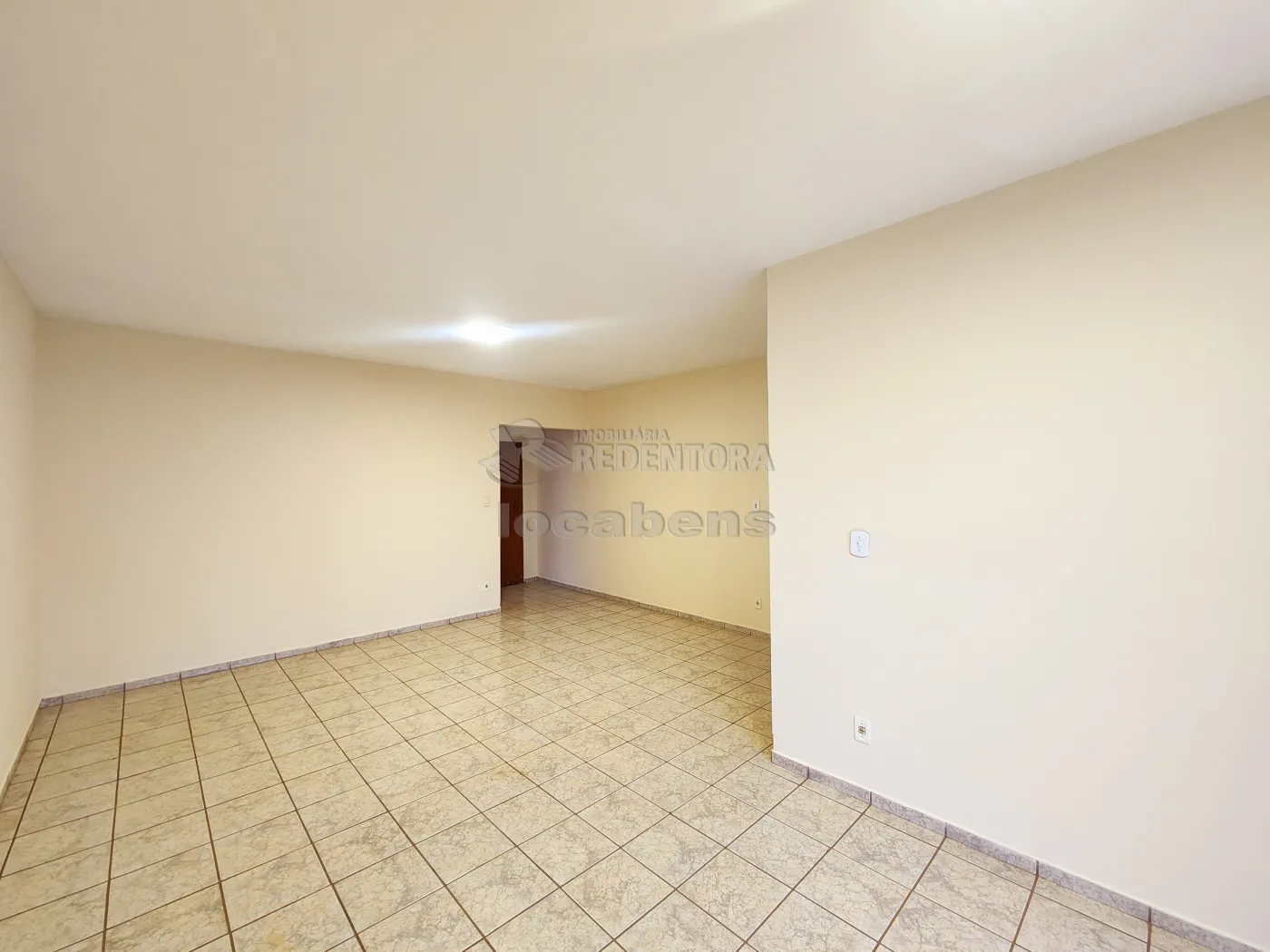 Apartamento para alugar com 3 quartos, 152m² - Foto 2