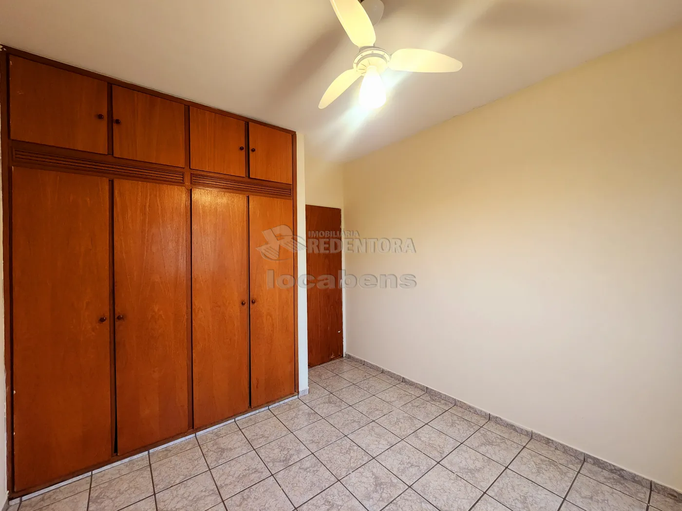 Apartamento para alugar com 3 quartos, 152m² - Foto 9