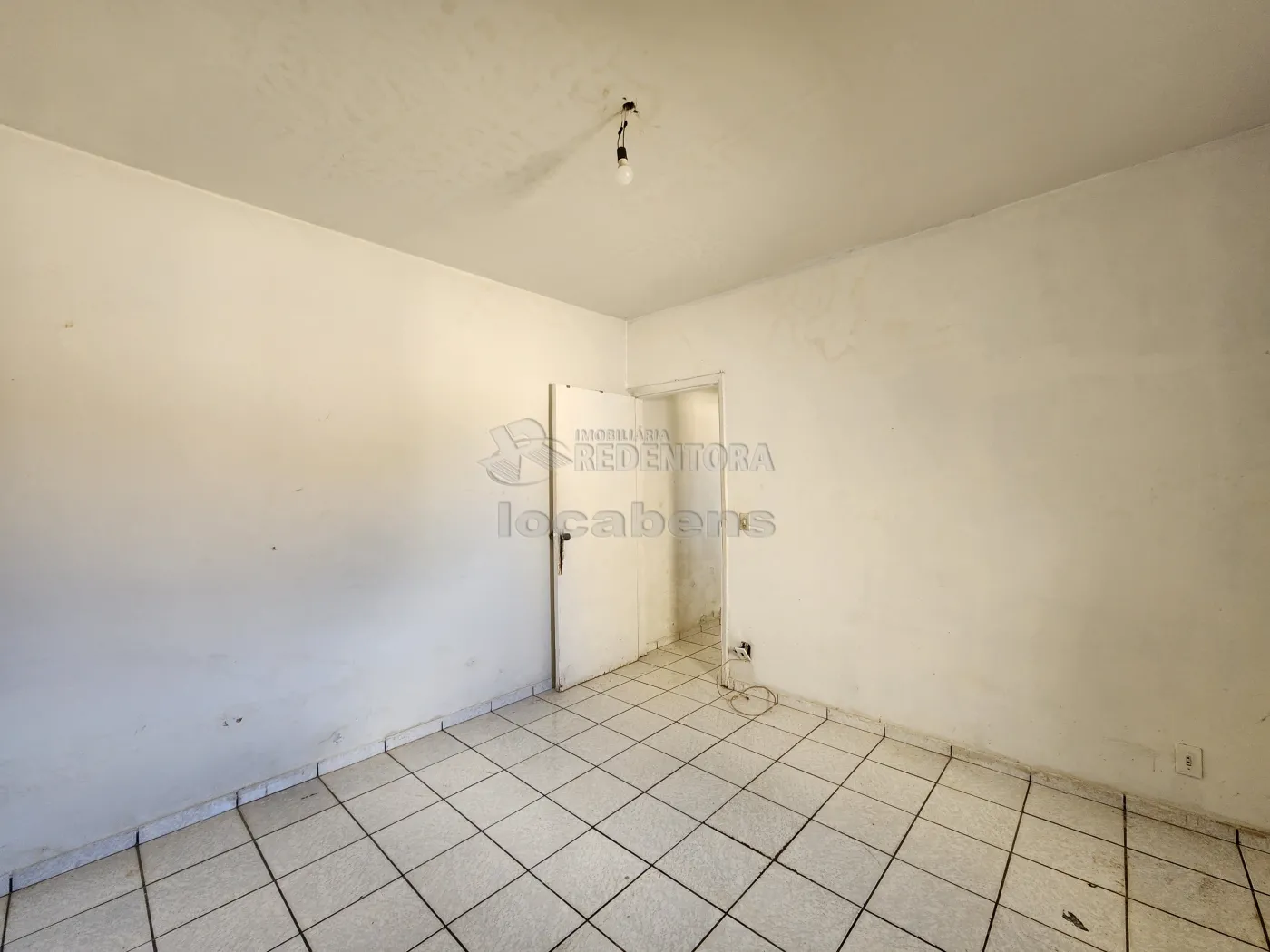 Alugar Casa / Padrão em São José do Rio Preto R$ 700,00 - Foto 7