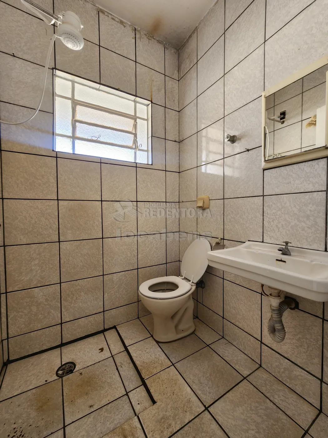 Alugar Casa / Padrão em São José do Rio Preto R$ 700,00 - Foto 8