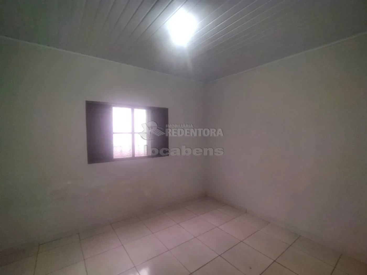 Alugar Casa / Padrão em São José do Rio Preto R$ 1.250,00 - Foto 11