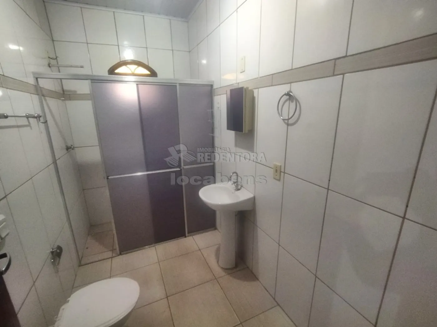 Alugar Casa / Padrão em São José do Rio Preto R$ 1.250,00 - Foto 13