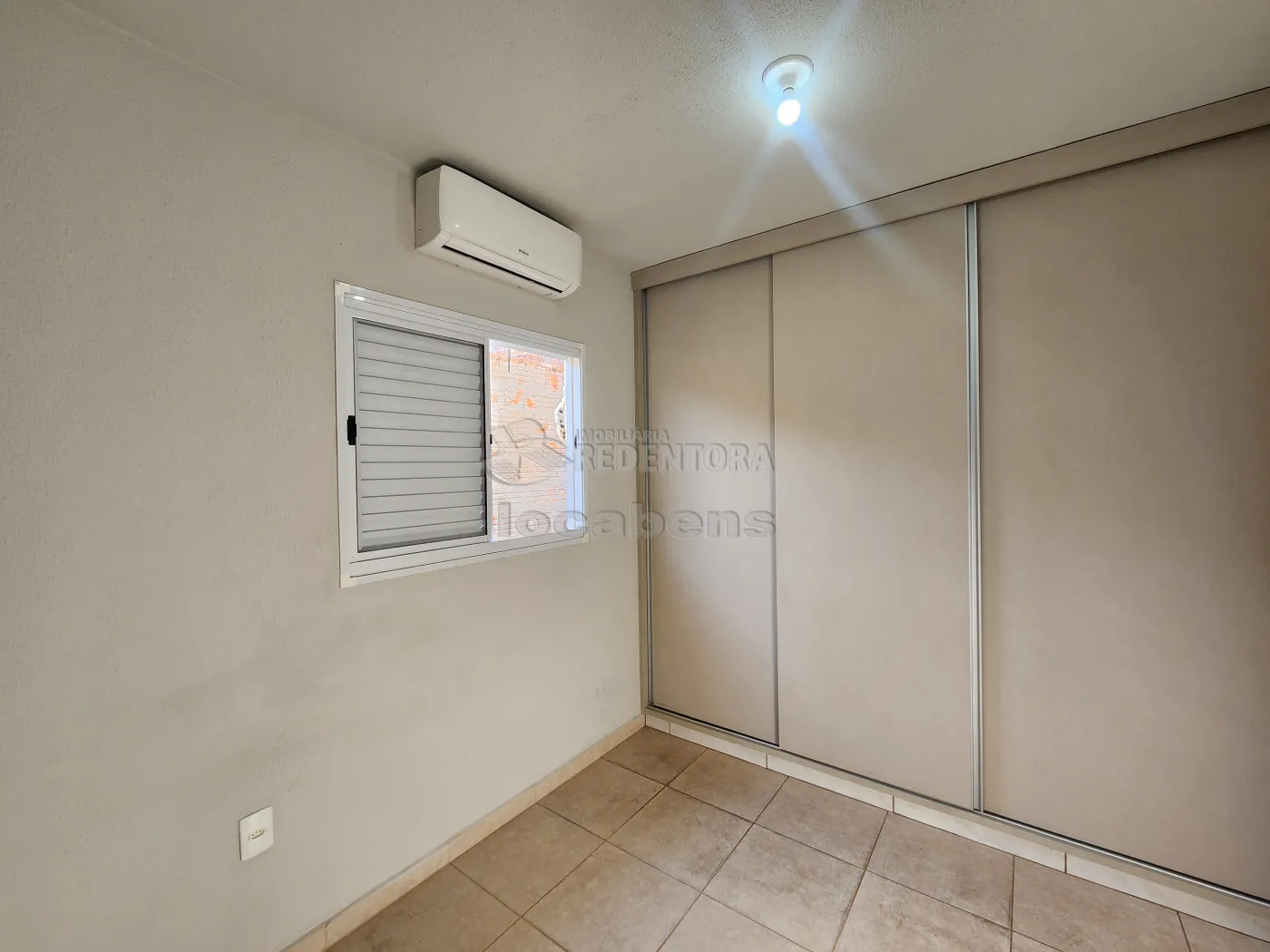 Casa para alugar com 2 quartos, 49m² - Foto 7