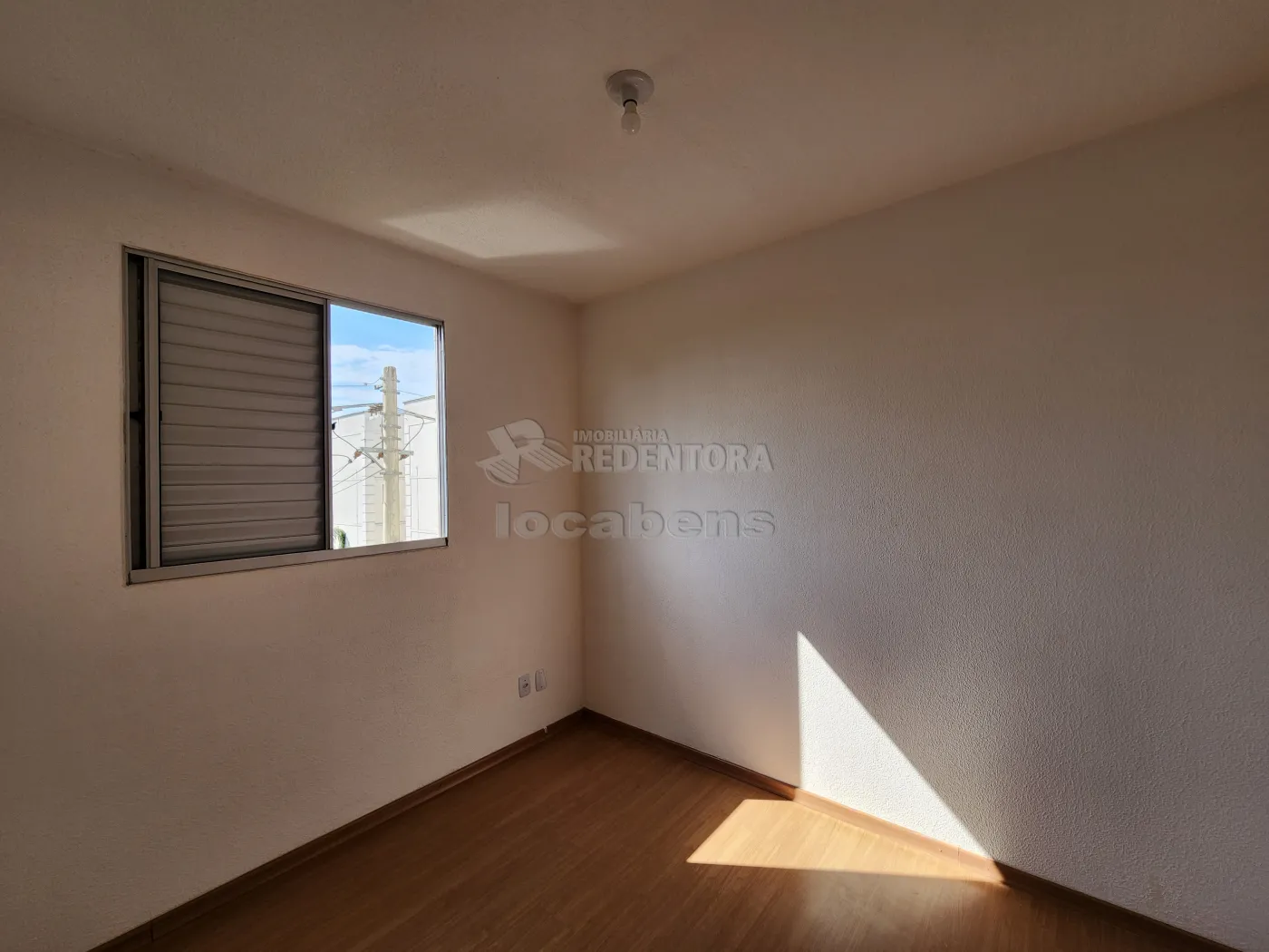 Alugar Apartamento / Padrão em São José do Rio Preto R$ 880,00 - Foto 5
