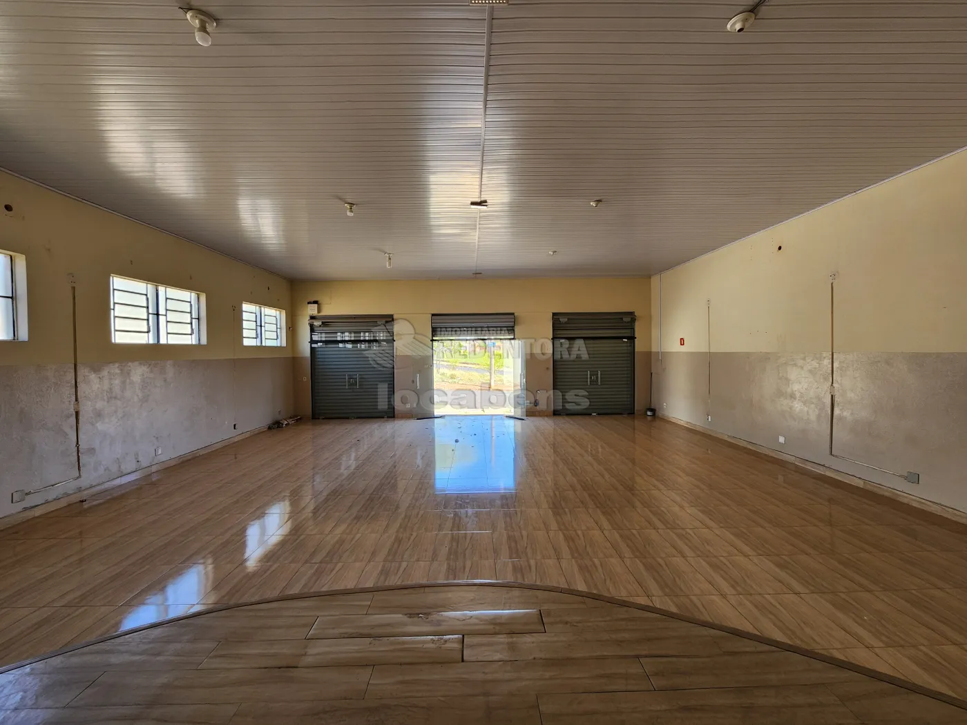 Alugar Comercial / Salão em São José do Rio Preto R$ 1.000,00 - Foto 2