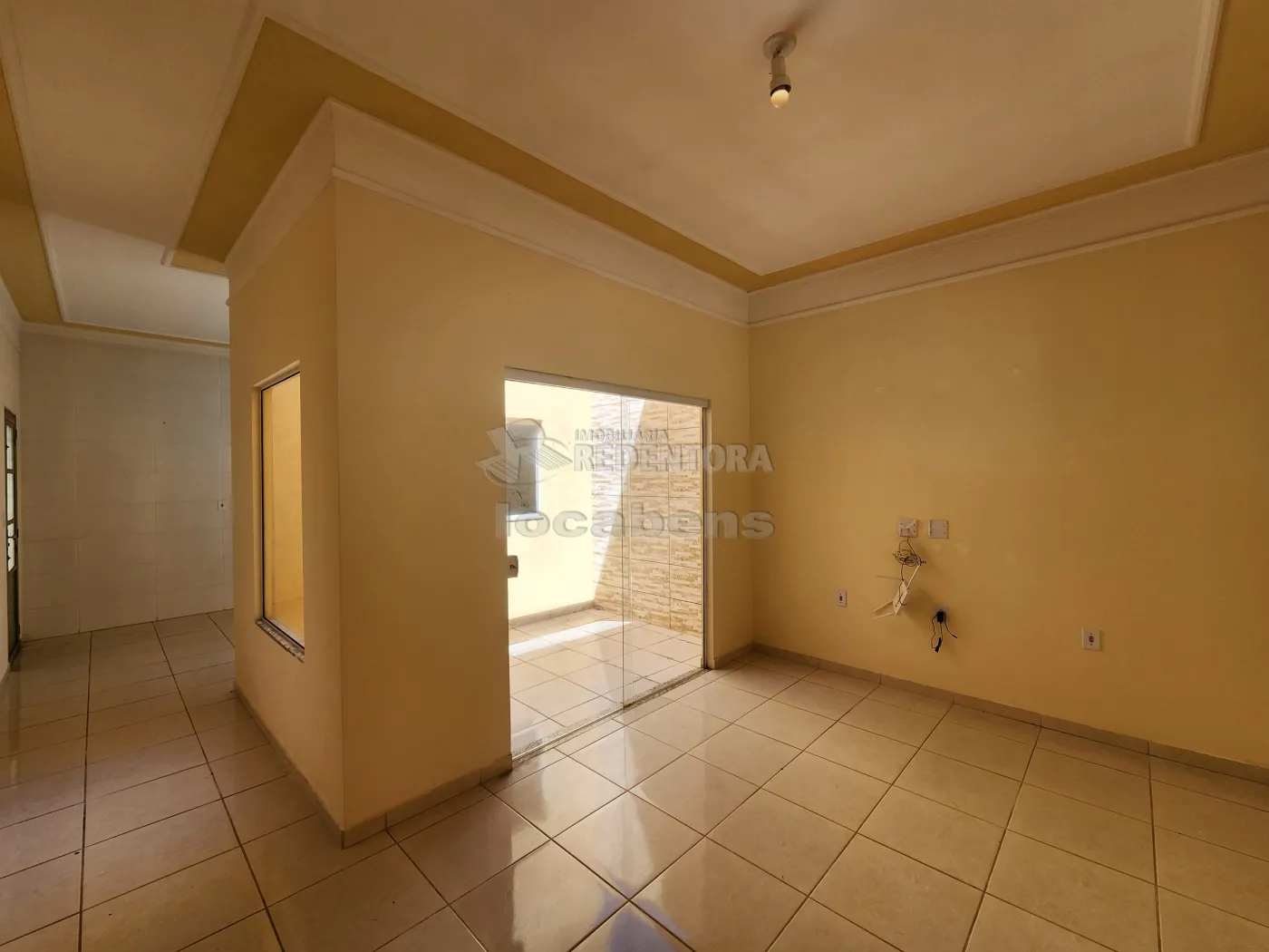 Alugar Casa / Padrão em São José do Rio Preto R$ 1.600,00 - Foto 2