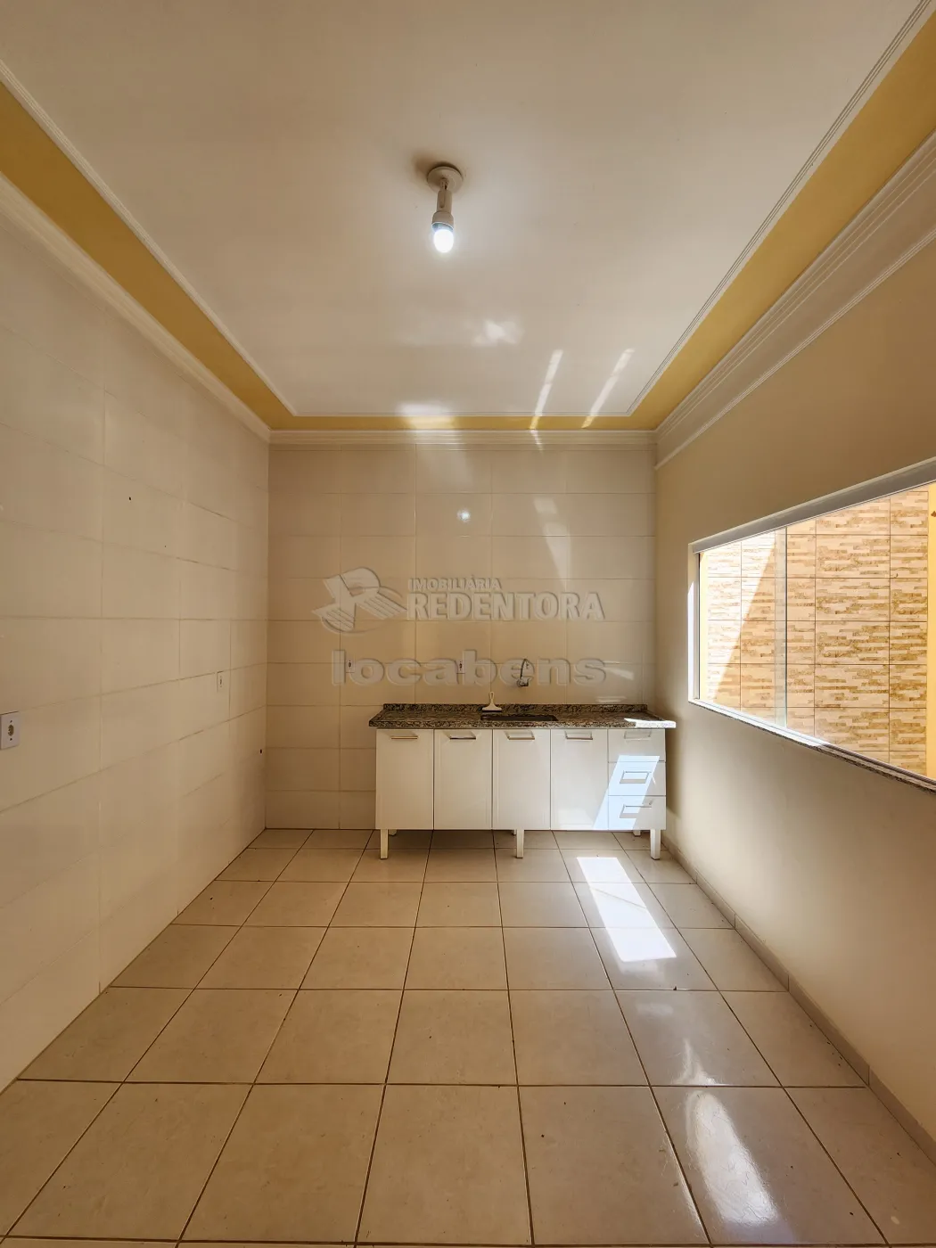 Alugar Casa / Padrão em São José do Rio Preto R$ 1.600,00 - Foto 4