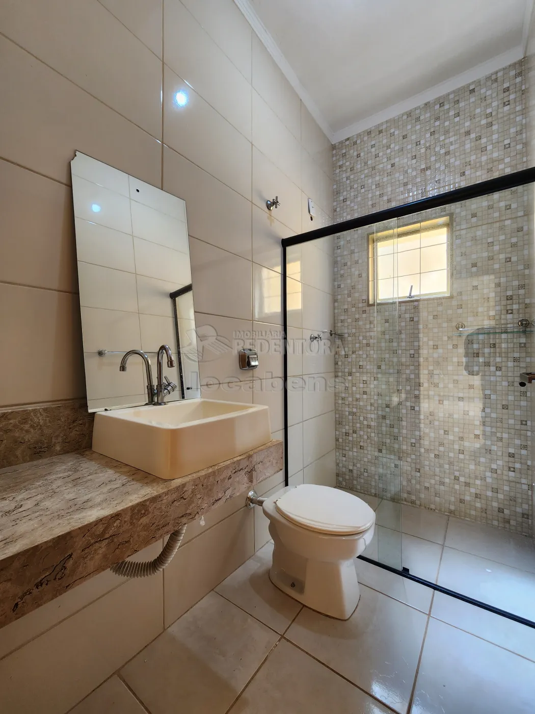 Alugar Casa / Padrão em São José do Rio Preto R$ 1.600,00 - Foto 10