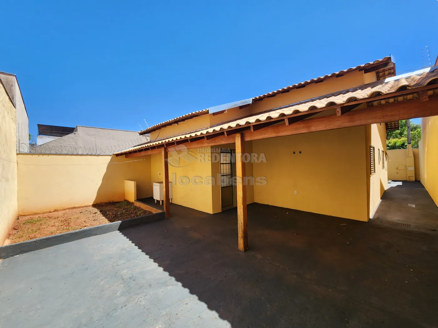 Alugar Casa / Padrão em São José do Rio Preto R$ 1.600,00 - Foto 12